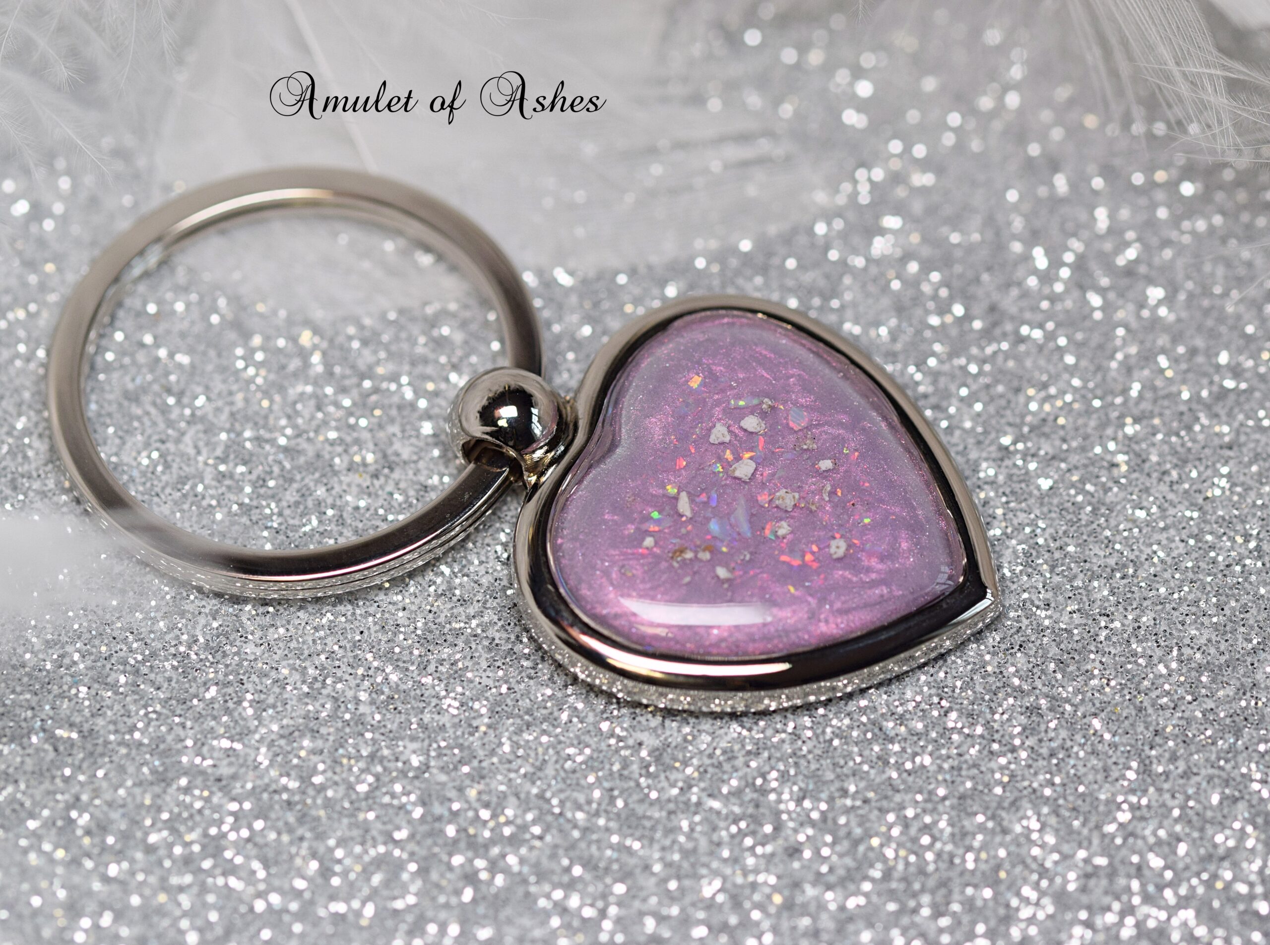Cremation Ashes & Memorial Heart Keyring Amulet of Ashes