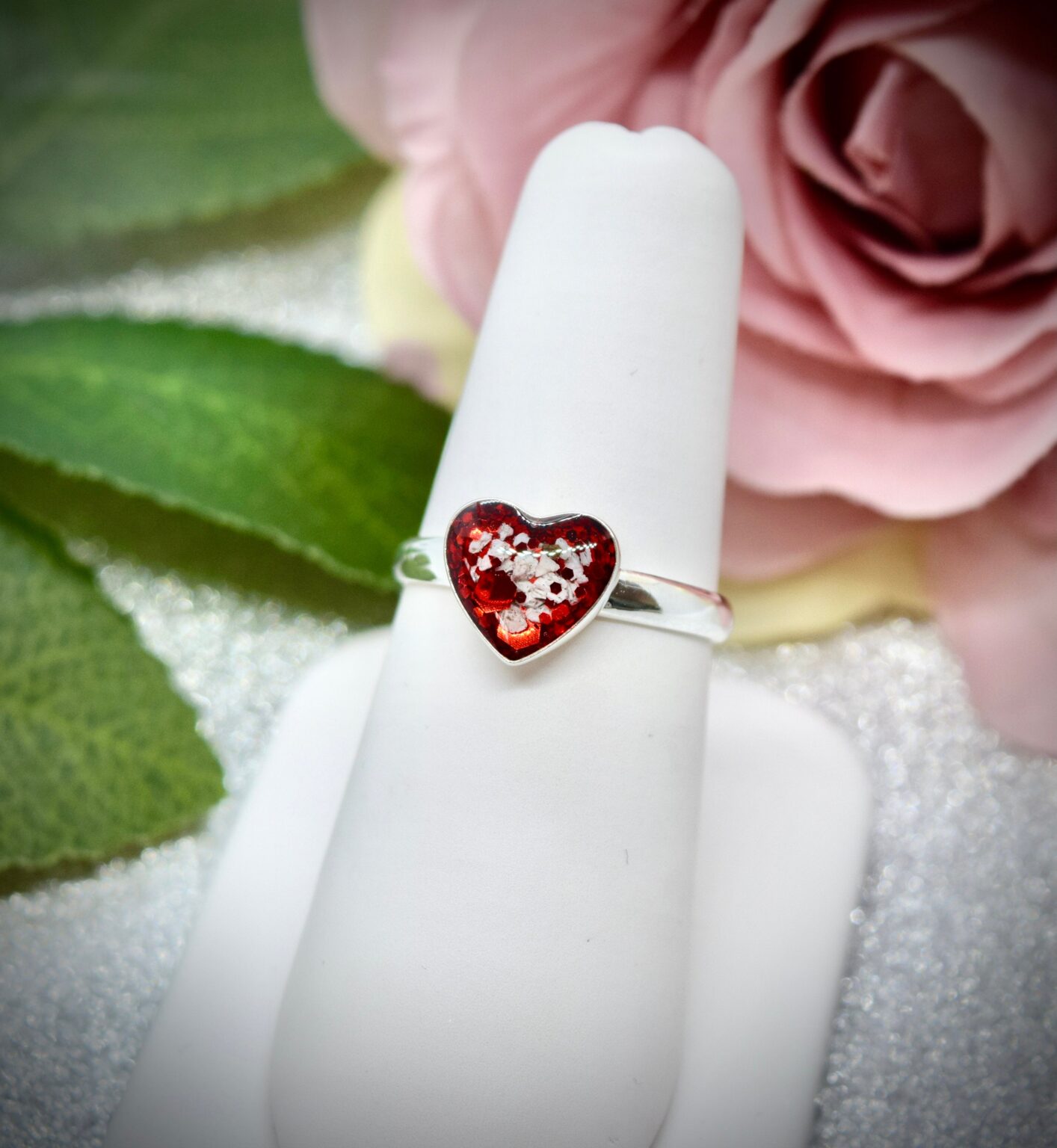 Cremation Ashes & Memorial Heart Ring Amulet of Ashes